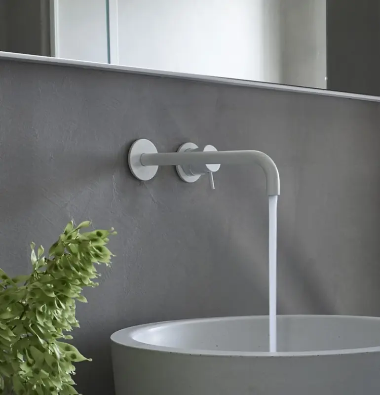 Waterevolution Flow built-in washbasin faucet, matte white with 25 cm spout T116BBR-25