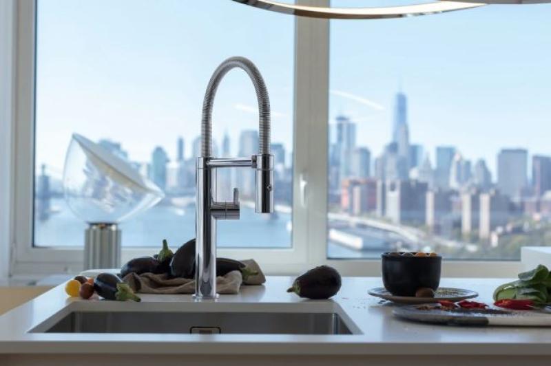 Franke Pescara Semi Pro L Kitchen faucet flexible spout chrome 115.0393.975