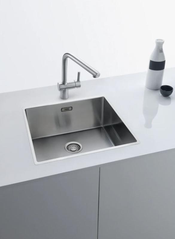 Franke solid stainless steel kitchen tap Atlas Neo swivel spout 115.0547.856
