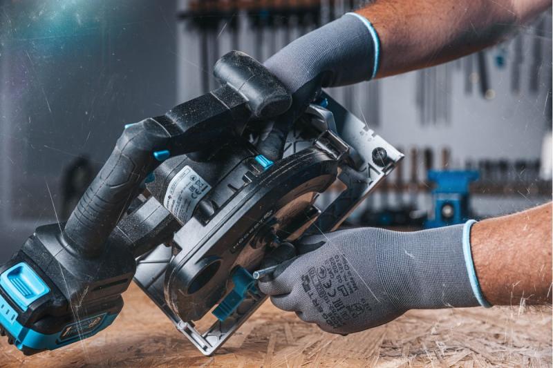 CORDLESS BRUSHLESS CIRCULAR SAW 18V