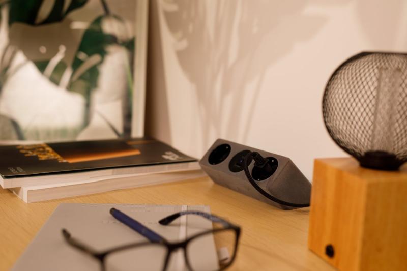 Furniture socket SOFITO, 2xSHUKO, USB A+C, cable 1.5 m, gray flock