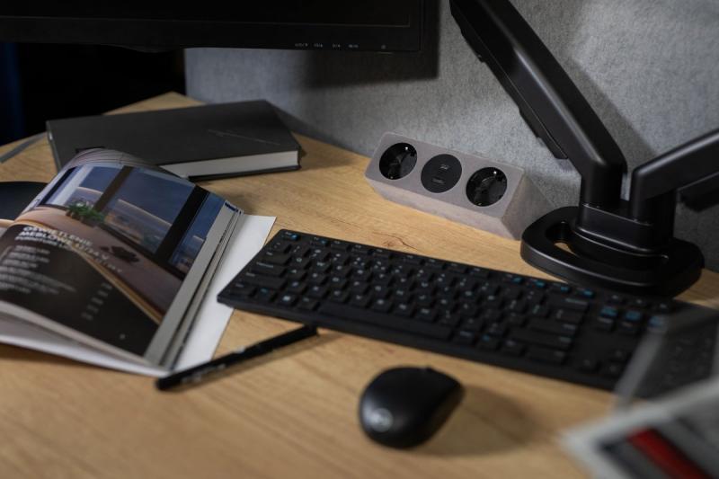 Furniture socket SOFITO, 2xSHUKO, USB A+C, cable 1.5 m, gray flock