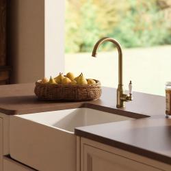 Aquanello Heritage Manor Classic Kitchen Nostalgic Kitchen Faucet, Bronze BN-9001-HM